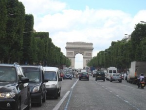 Paris - champs-elysees-arc-de-triomphe